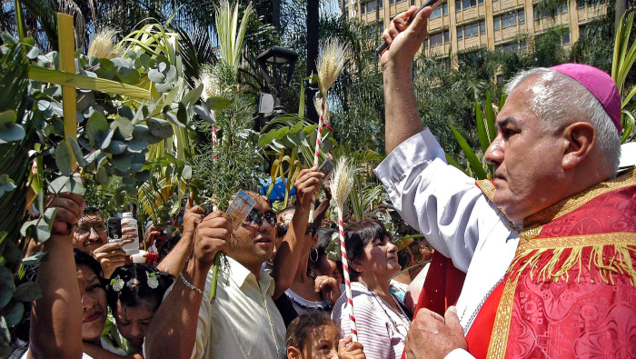 El obispo de Santa Marta, Luis Adriano Piedrahita, de 74 años, falleció el lunes a causa del SARS-CoV-2.