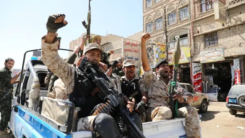 El anuncio de Pompeo sobre Irán, incluyó también a rebeldes yemeníes a quienes EE.UU. acusa de tener vínculos con Teherán.