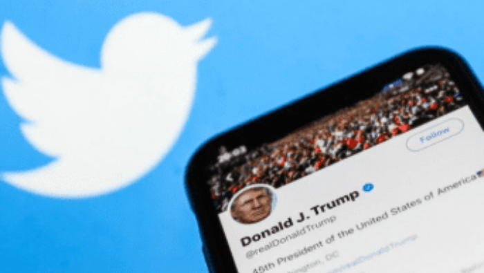 Twitter sostiene como correcta la suspensión de la cuenta de Trump, a pesar del peligro que representa