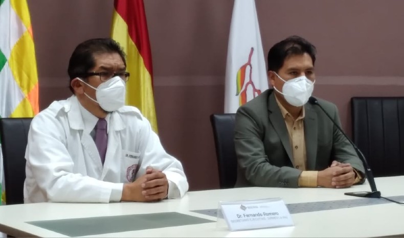 El flamante ministro de Salud boliviano, Jeyson Auza, encabezó las negociaciones con el gremio médico que detuvo el paro convocado para este martes.