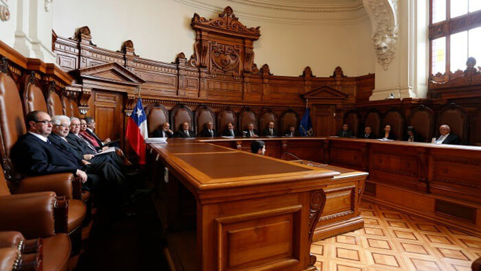 La Corte de Apelaciones de Santiago condenó a cuatro exrepresores y un exfuncionario de Gendarmería por dos delitos consumados de homicidio, y cinco homicidios frustrados cometidos durante la dictadura