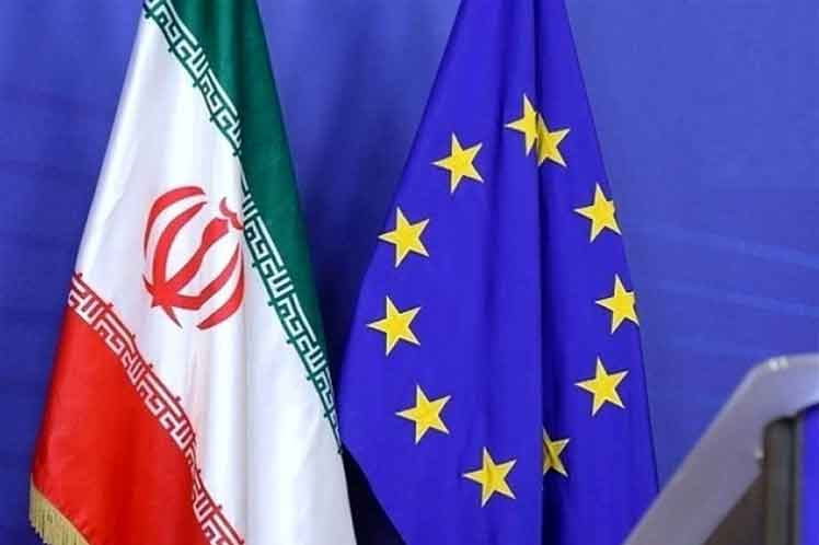 El ministro de Relaciones Exteriores de Irán solicitó a la UE que gestionara el regreso de Teherán y Washington al acuerdo nuclear.