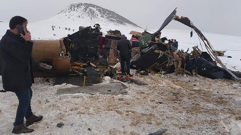 La fuente oficial indicó que el accidente ocurrió en la región de Bitlis, y pudo haber sido provocado por cambios en las condiciones climáticas