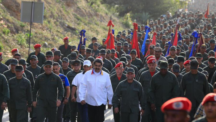 El jefe de Estado dijo que ordenó “a nuestra gloriosa Fuerza Armada Nacional Bolivariana (FANB) poner en marcha el Ejercicio Escudo Bolivariano.