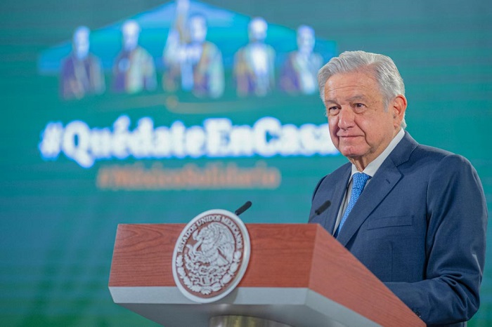 Andrés Manuel López Obrador anunció que los jueces actuaron en favor de empresas extranjeras y frenaron la renacionalización del sector eléctrico.
