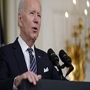 ¡Quítenle a Joe Biden el maletín nuclear!