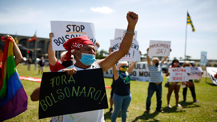 Organizaciones sociales han venido marchando exigiendo la renuncia de Jair Bolsonaro por el manejo de la pandemia.