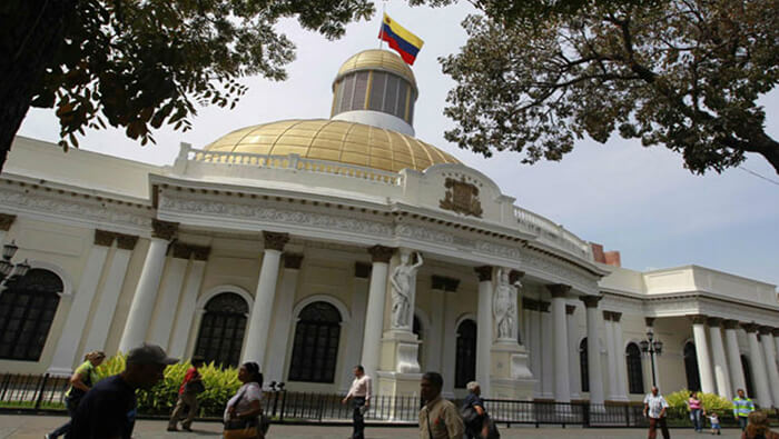 El presidente del Parlamento venezolano indicó que están suspendidas todas las actividades en el recinto legislativo.