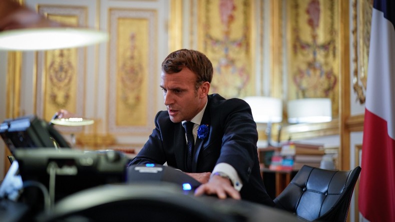 Macron dispuso la semana anterior el tercer confinamiento nacional en un año en Francia debido al repunto de casos de Covid-19.