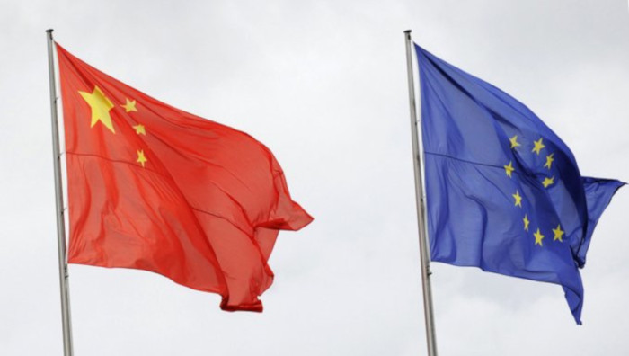 El conflicto entre China y la Unión Europea ha provocado un boicot comercial a las principales marcas mundiales de textiles.