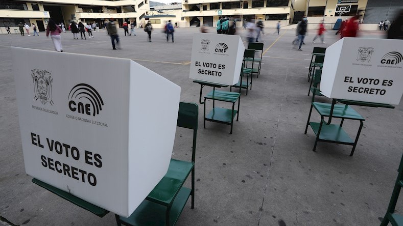 En Ecuador, más de 13 millones de ecuatorianos están convocados a votar el domingo en el balotaje presidencial entre el correísta Andrés Arauz y el conservador Guillermo Lasso.