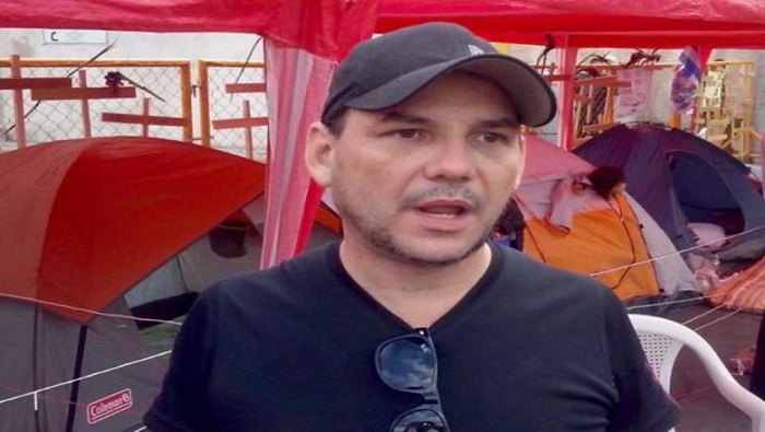El activista social y defensor de derechos humanos es bien conocido por su oposición al golpe de Estado perpetrado en Honduras en 2009.