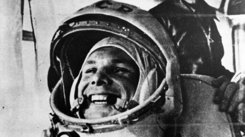 Yuri Gagarín, primer hombre en viajar al espacio