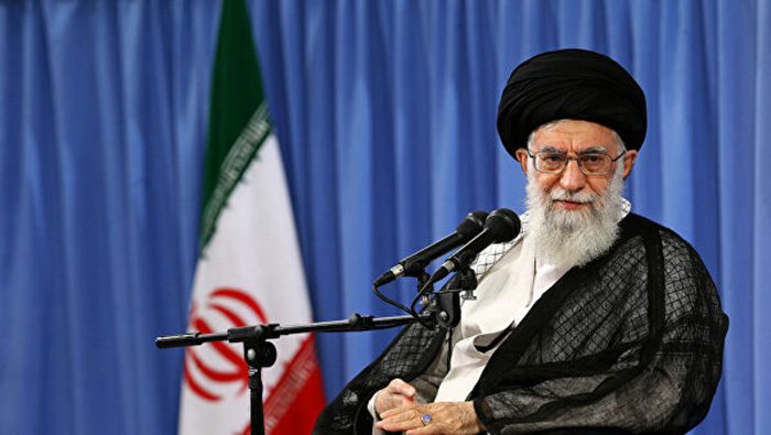 Tras el saludo del ayatolá Jamenei, el general Musavi agradeció a nombre de las Fuerzas Militares (FF.MM.) el pronunciamiento y sentenció que Irán cuenta con militares para proteger la soberanía y conservar la paz.
