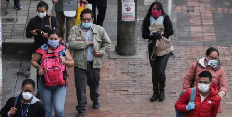El país sudamericano registra ya 2 millones 720.619 casos de coronavirus y 70.026 fallecidos desde el inicio de la pandemia.