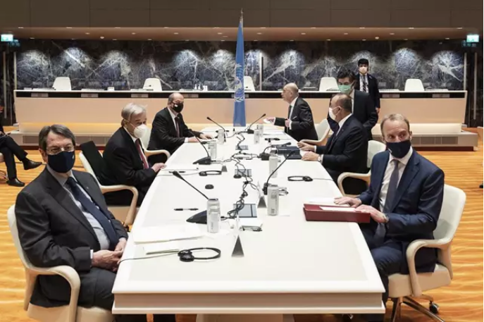 La división turcochipriota no es aceptada por la parte grecochipriota, pero la ONU insiste en un reencuentro.