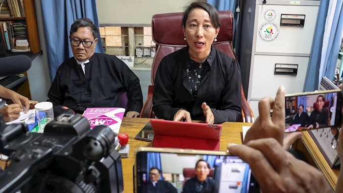 Suu Kyi no había aparecido públicamente a ninguna de las vistas en tribunales a las que tuvo que presentarse, a partir de la toma del poder por los militares