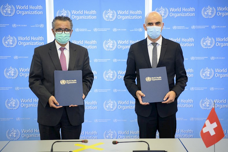 La OMS y Suiza acordaron, en el marco de la Asamblea Mundial de la Salud, la creación de un banco mundial de investigación sobre coronavirus.