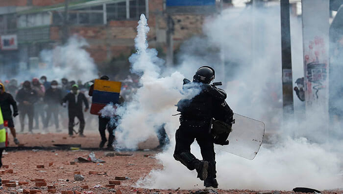 Varias organizaciones internacionales han pedido al Gobierno colombiano que implemente acciones definitivas para detener la violencia contra los manifestantes.