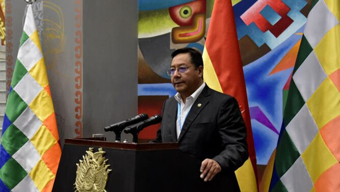 El pronunciamiento del presidente Arce llega después de que el secretarios de Relaciones Exteriores de México, Marcelo Ebrard, anunciara este sábado desde muy temprano la donación de las dosis de la vacuna Astra Zeneca a Bolivia.