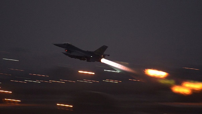 El Consejo Ministerial de Seguridad Nacional de Irak rechazó el ataque de cazas F-16 estadounidenses contra instalaciones en su suelo y en territorio sirio.