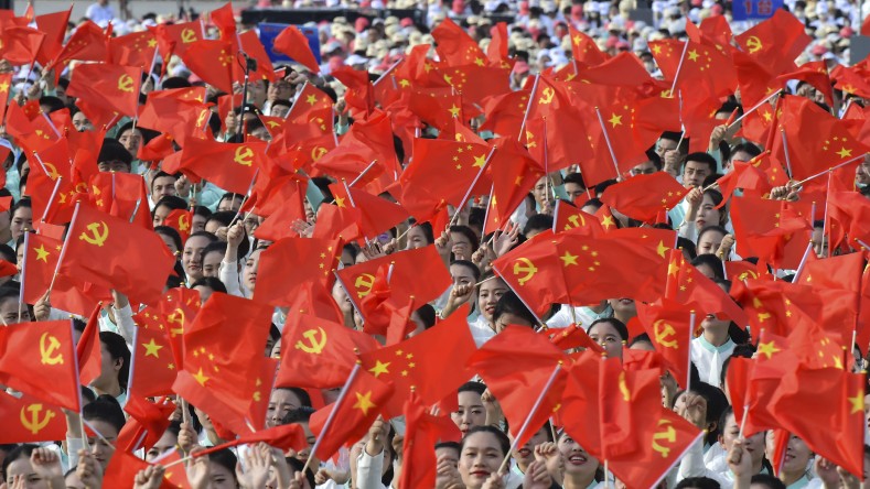 Este año la celebración puso énfasis en el papel de los jóvenes como continuidad del proceso de construcción socialista con características chinas.