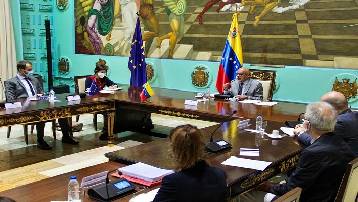 El parlamentario venezolano aseguró que este encuentro con los miembros de la misión fue cordial y fructífero.