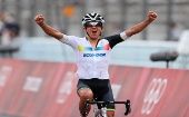El ecuatoriano se convirtió en el primer atleta de América Latina en lograr la medalla dorada en el ciclismo de ruta.
