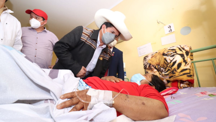 El presidente de Perú, Pedro Castillo, encabeza las acciones en ayuda de las personas afectadas por el temblor.
