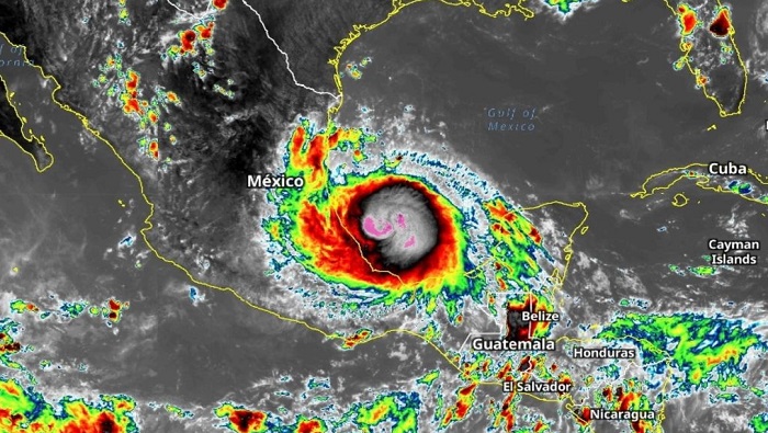 Prevén el impacto del huracán Grace después de la medianoche en un punto comprendido entre Cabo Rojo y el Puerto de Veracruz.