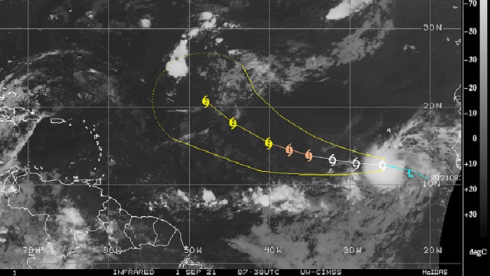 Larry, duodécima tormenta tropical del 2021, ha aumentado su velocidad de traslación en las últimas horas.