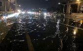 Las autoridades de ambos estados instaron a que los ciudadanos se mantuvieran fuera de las carreteras ante las fuertes inundaciones.