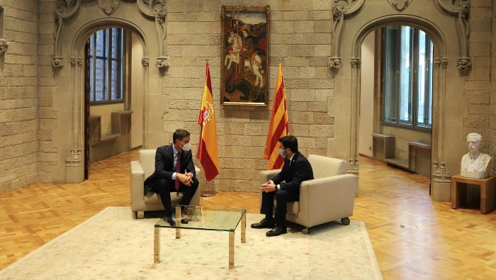 La reunión entre Sánchez y Aragonés llega tras una crisis interna en el Gobierno Autonómico a propósito de la integración de la delegación al encuentro.