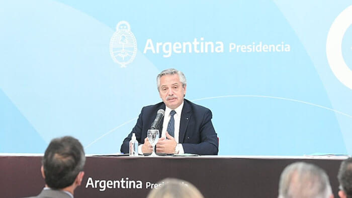 Alberto Fernández agradeció el trabajo realizado por los ministros salientes de cartera ministerial.