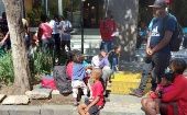 Casi medio millar de migrantes haitianos aguardan por documento de asilo humanitario en la ciudad capital de México.
