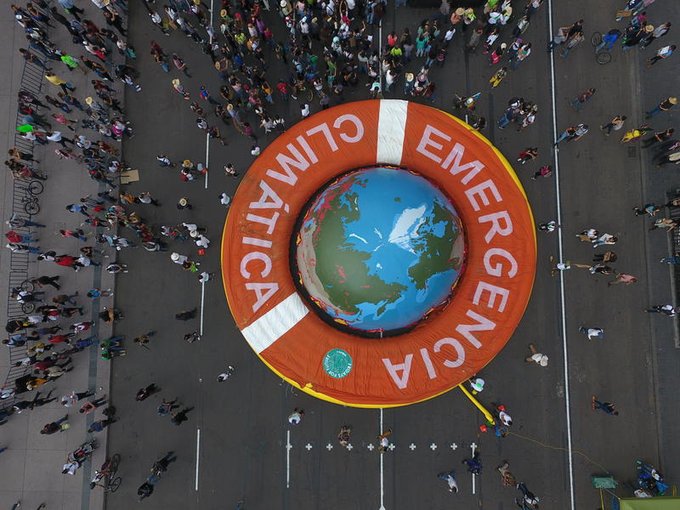 Este viernes miles de jóvenes de disímiles latitudes marcharon en favor de preservar el medio ambiente.