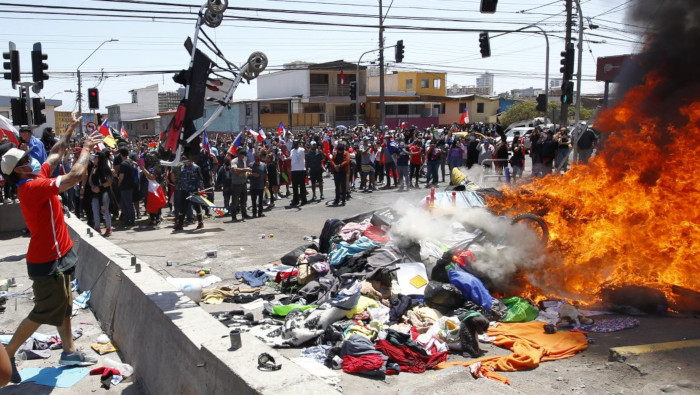 Defensores de los derehos humanos chilenos condenaron los actos xenófobos en Iquique.