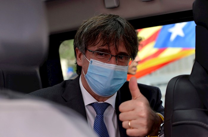 Puigdemont exigió a la Justicia española que cese sus intentos de extraditarlo después de cuatro años porque esto dificulta que se resuelva el conflicto político en Cataluña.