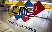 "Con el objetivo de alcanzar soluciones a las diferencias políticas que existen y en consecuencia afianzar la estabilidad, la paz y el bienestar del pueblo venezolano", concluyó el CNE.