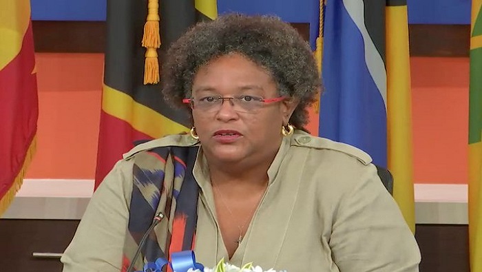 La dirigenta de Barbados indicó que se deben crear estrategias para enfrentar la situación climatológica.