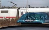 La policía añadió que un hombre había sido detenido en el curso de la agresión, que se produjo en el trayecto entre las ciudades de Regensburg y Núrenberg, en el surestede Alemania. 