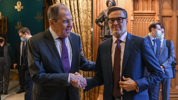Los cancilleres, Félix Plasencia de Venezuela y Serguéi Lavrov de Rusia, destacaron la fortaleza de la solidaridad ante presiones e injerencia en asuntos internos.