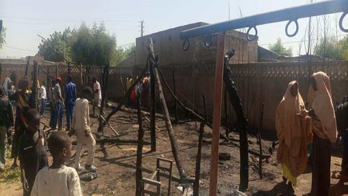 Aulas de paja en la región de Maradi, al sur de Níger, fueron escenario de un incendio que ocasionó la muerte de más de 26 niños y numerosos heridos.