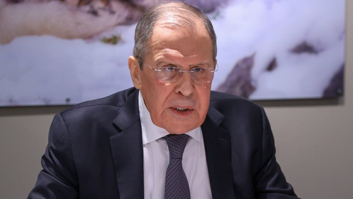 El canciller ruso, Serguéi Lavrov alertó que ante la presencia de tropas de la OTAN en la frontera ruso-ucraniana adoptarían respuestas adecuadas.