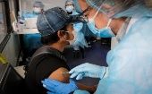 Argentina le donó un millón de dosis de vacunas de AstraZeneca a Bolivia, quien ha ampliado la vacunación en su territorio.