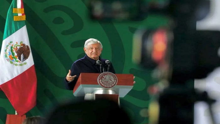 Al anunciar la adquisición de la refinería estadounidense Deer Park, el presidente López Obrador destacó que la política petrolera permitirá cubrir a través de producción nacional los combustibles necesarios para el consumo doméstico.