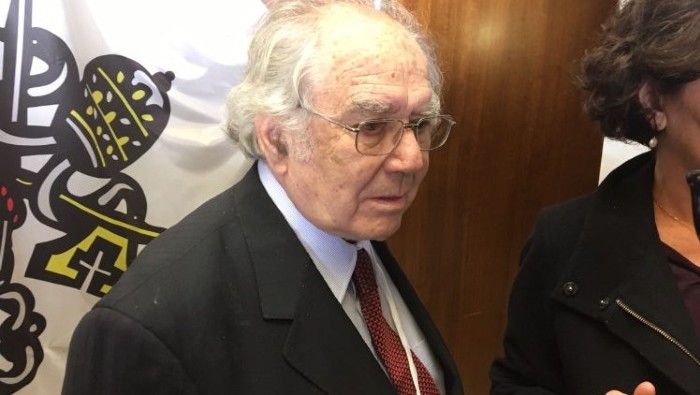 El intelectual argentino, Adolfo Pérez Esquivel, sufrió la descompensación mientras compartía con su familia en una casa del balneario de Capadmalal.