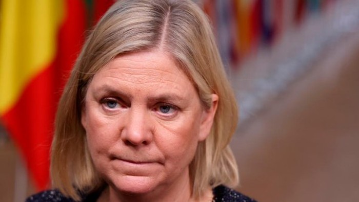 Andersson, de 54 años, es uno de los varios líderes del partido que dio positivo por el virus a raíz de un debate en el parlamento a principios de esta semana.