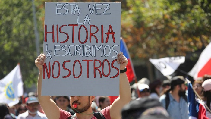 Las y los chilenos pueden proponer ideas de normas para esa nueva Constitución.