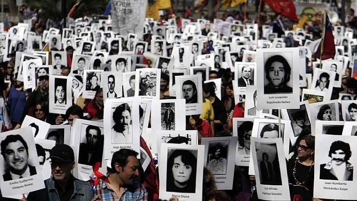 Se estima que durante la dictadura de Augusto Pinochet hayan sido torturadas cerca de 28.000 personas.